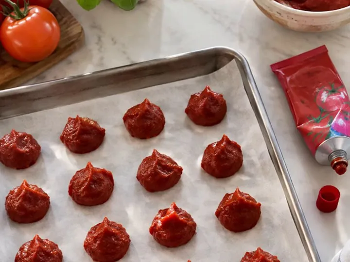 Omas Trick für den Rest Tomatenmark